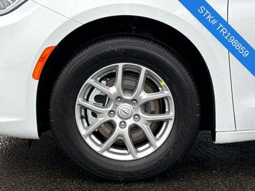 2026 Chrysler Pacifica L