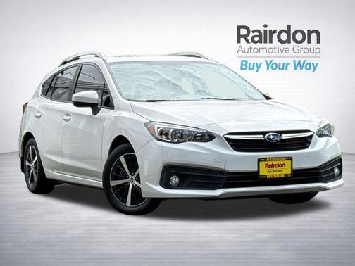 Crystal White Pearl 2020 Subaru Impreza 2.0i Premium