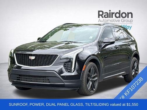 Stellar Black Metallic 2019 Cadillac XT4 Sport