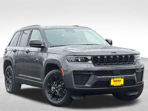 2026 Jeep Grand Cherokee Altitude