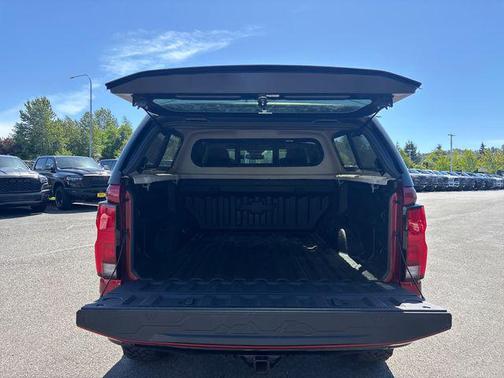 Radiant Red Tintcoat 2026 Chevrolet Colorado ZR2