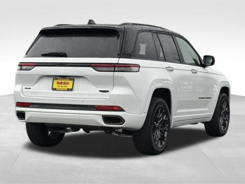 2025 Jeep Grand Cherokee Summit