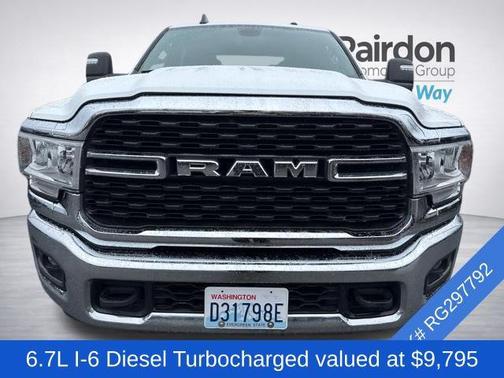 Bright White Clearcoat 2024 RAM 2500 Big Horn Crew Cab 4x4 6'4' Box
