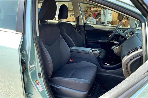2015 Toyota Prius v Two