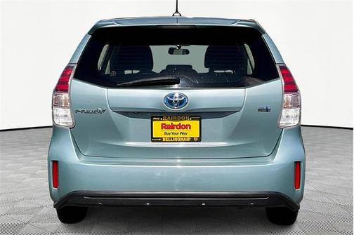 2015 Toyota Prius v Two