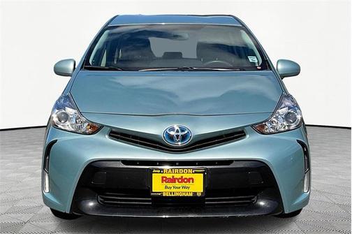 2015 Toyota Prius v Two