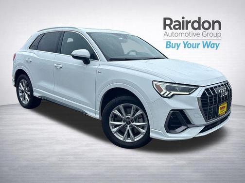 Arkona White 2024 Audi Q3 Premium 45 TFSI S line quattro Tiptronic