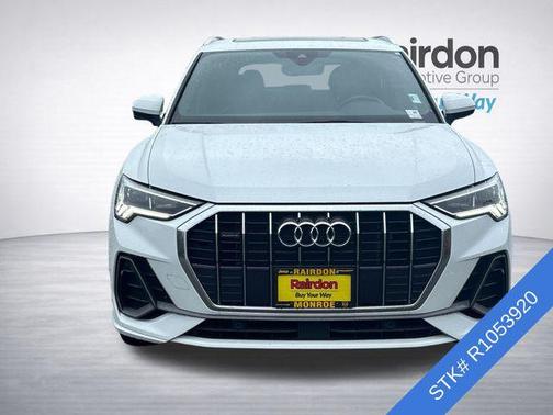 Arkona White 2024 Audi Q3 Premium 45 TFSI S line quattro Tiptronic