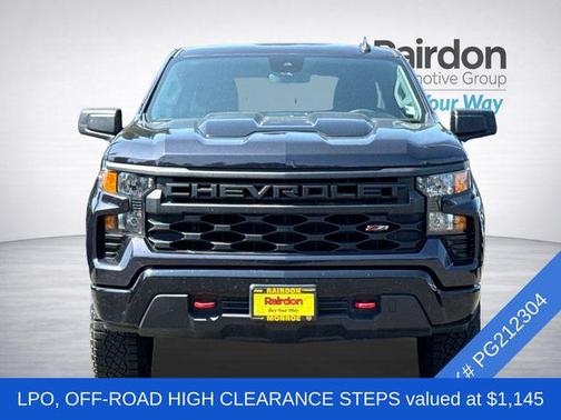 Dark Ash Metallic 2023 Chevrolet Silverado 1500 Custom Trail Boss