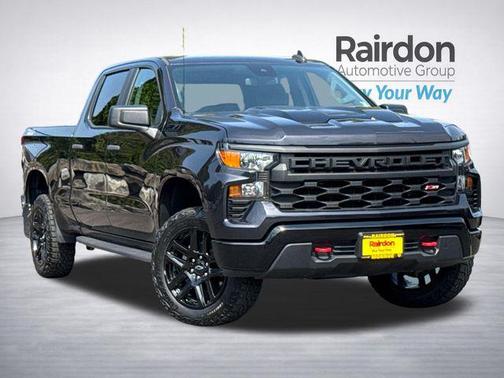 Dark Ash Metallic 2023 Chevrolet Silverado 1500 Custom Trail Boss