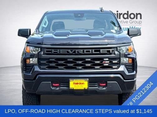 Dark Ash Metallic 2023 Chevrolet Silverado 1500 Custom Trail Boss