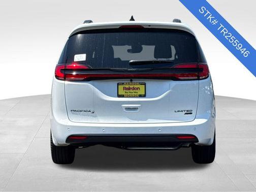 Bright White Clearcoat 2026 Chrysler Pacifica Limited