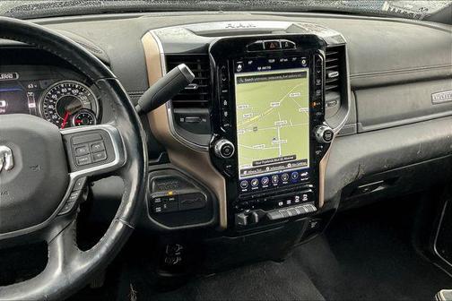2019 RAM 2500 Laramie Crew Cab 4x4 6'4' Box