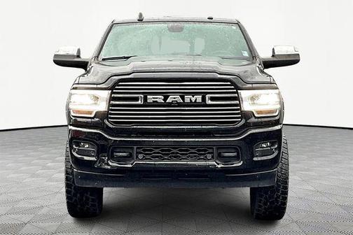 2019 RAM 2500 Laramie Crew Cab 4x4 6'4' Box