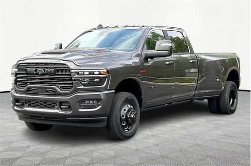 2025 RAM 3500 Laramie Crew Cab 4x4 8' Box
