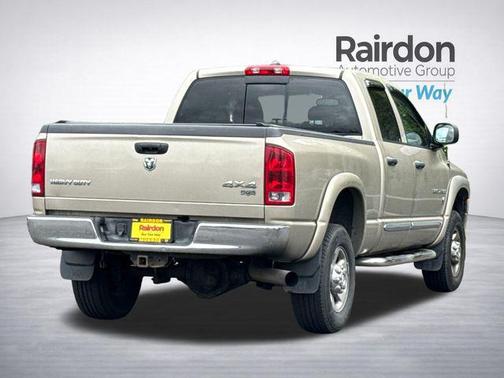 Light Almond Pearl Metallic Clearcoat 2005 Dodge Ram 2500 SLT Quad Cab
