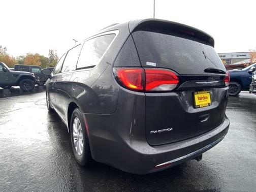 2018 Chrysler Pacifica Touring Plus