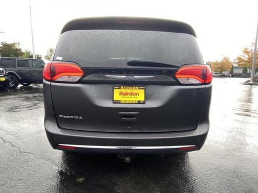 2018 Chrysler Pacifica Touring Plus