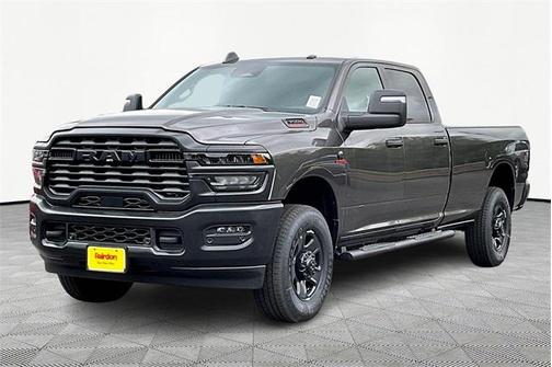 2025 RAM 3500 Tradesman Crew Cab 4x4 8' Box