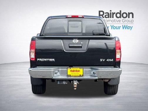 Magnetic Black Pearl 2019 Nissan Frontier SV