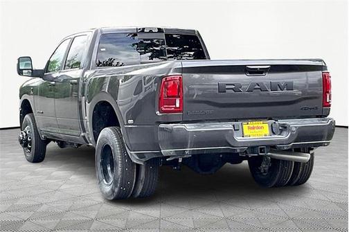 2025 RAM 3500 Laramie Crew Cab 4x4 8' Box