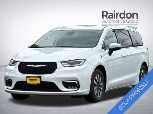 2023 Chrysler Pacifica Hybrid Touring L