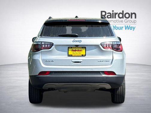 Silver Zynith Metallic Clearcoat 2024 Jeep Compass Limited