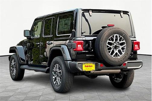2025 Jeep Wrangler 4-Door Sahara 4x4