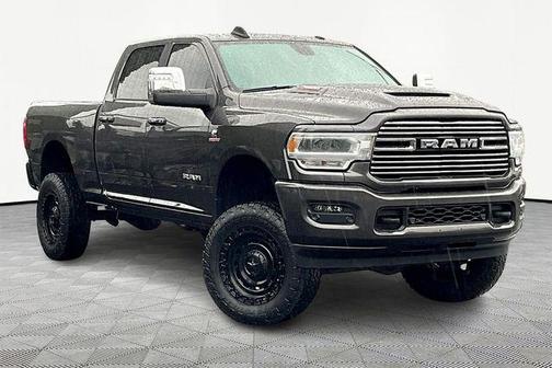 2024 RAM 3500 Laramie Crew Cab 4x4 6'4' Box