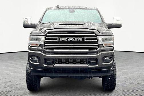 2024 RAM 3500 Laramie Crew Cab 4x4 6'4' Box