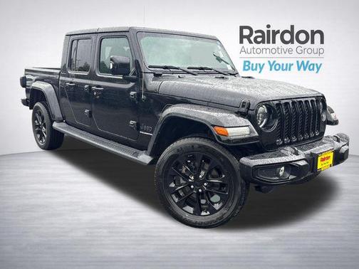 Black Clearcoat 2023 Jeep Gladiator High Altitude 4x4