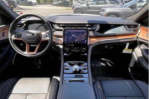 2025 Jeep Grand Cherokee L Summit Reserve