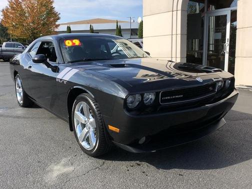 Brilliant Black Crystal Pearlcoat 2009 Dodge Challenger R/T
