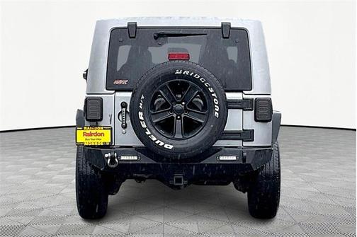 2013 Jeep Wrangler Sahara