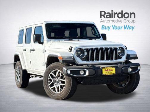 Bright White Clearcoat 2025 Jeep Wrangler 4-Door Sahara 4x4