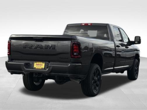 2025 RAM 2500 Big Horn Crew Cab 4x4 8' Box
