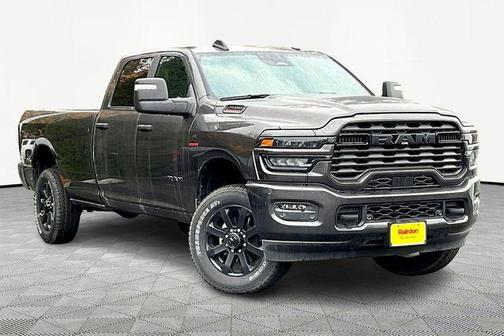 2025 RAM 2500 Big Horn Crew Cab 4x4 8' Box