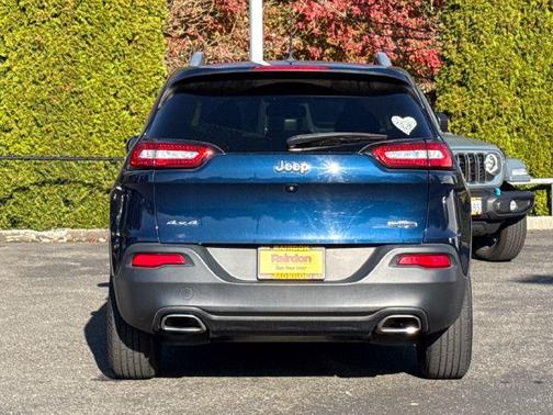 Patriot Blue Pearlcoat 2018 Jeep Cherokee Latitude