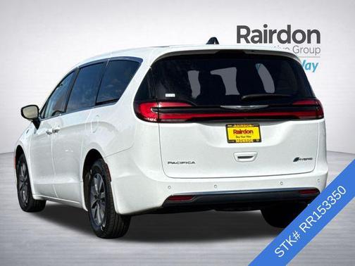 Bright White Clearcoat 2024 Chrysler Pacifica Hybrid Select