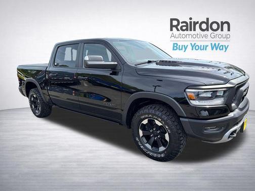Diamond Black Crystal Pearlcoat 2019 RAM 1500 Rebel