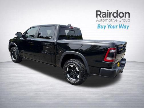 Diamond Black Crystal Pearlcoat 2019 RAM 1500 Rebel