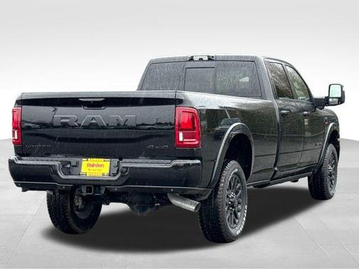 2026 RAM 2500 Limited Crew Cab 4x4 8' Box