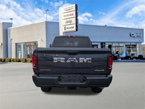 2026 RAM 2500 Big Horn Crew Cab 4x4 6'4' Box