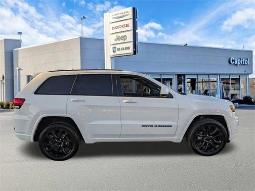2021 Jeep Grand Cherokee Laredo