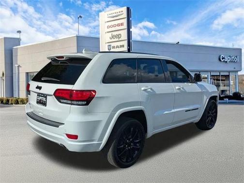 2021 Jeep Grand Cherokee Laredo