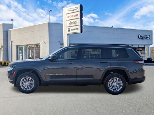Baltic Gray Metallic Clearcoat 2026 Jeep Grand Cherokee L Altitude