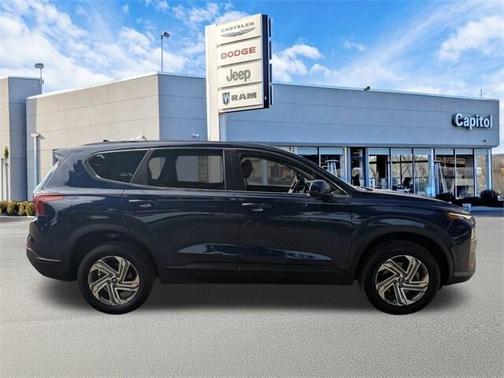 2022 Hyundai SANTA FE SE