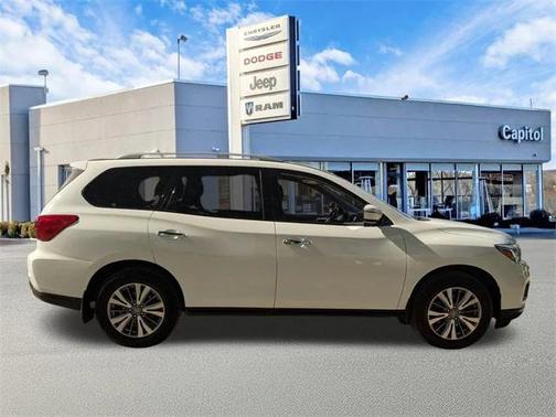 2020 Nissan Pathfinder S 4WD