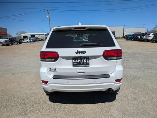 2021 Jeep Grand Cherokee Laredo