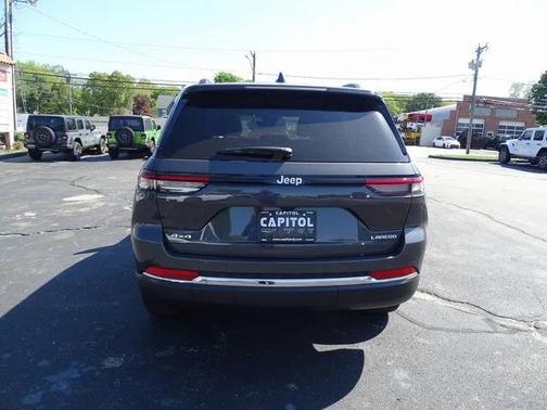 2025 Jeep Grand Cherokee Laredo